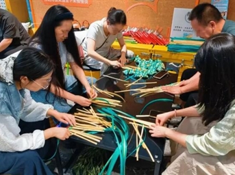 粽香满社区 温情暖人心｜晟城城服公司端午系列活动圆满落幕